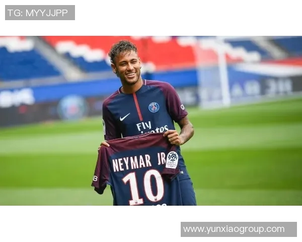 当今足坛四大球星的风采与影响力解析